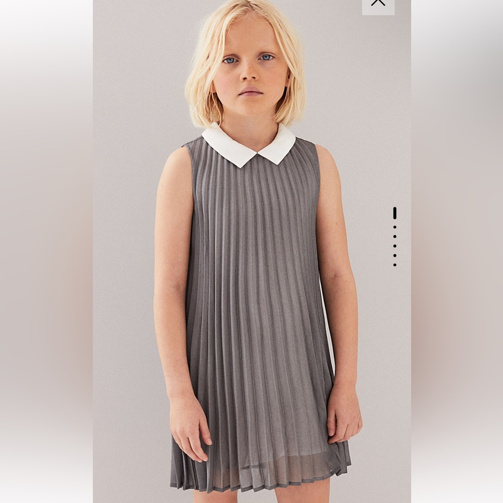 Ikks Gray Dress with White Collar